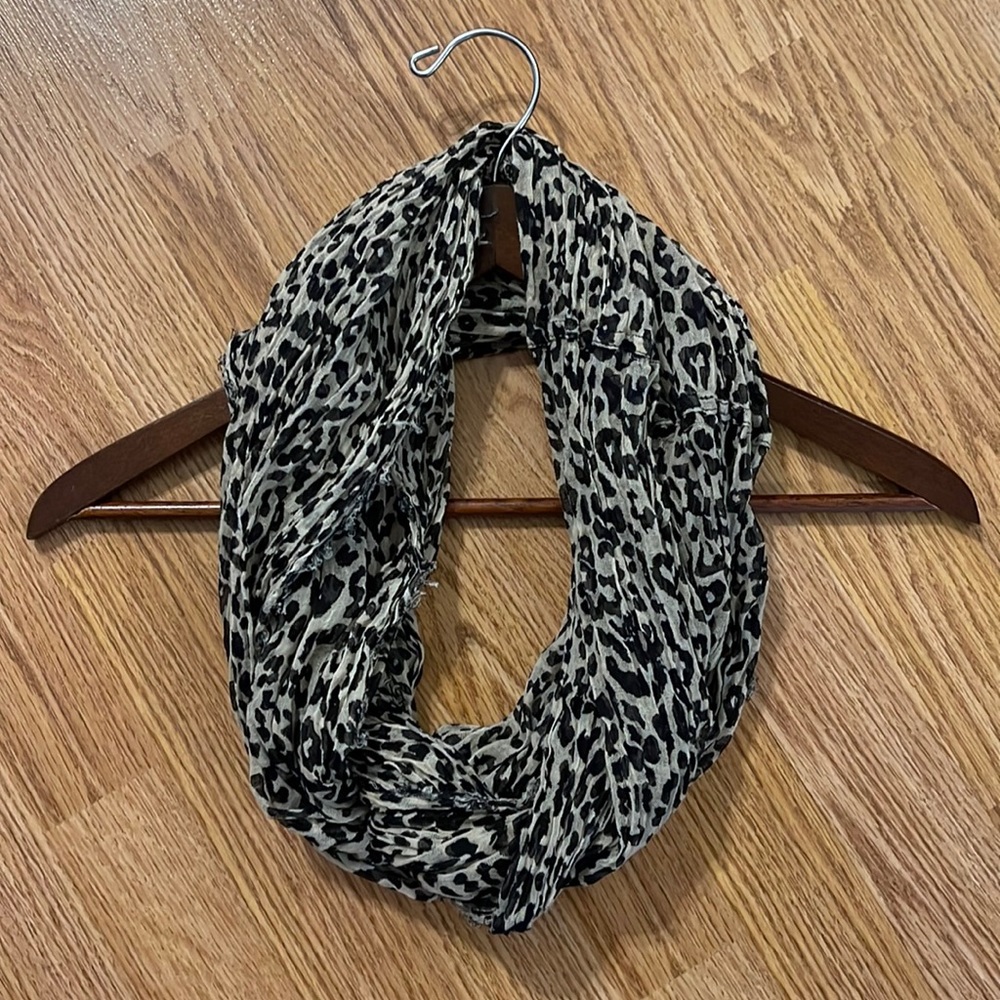Deena & Ozzy Circle Scarf